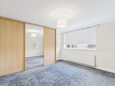 2 bedroom semi-detached house to rent - Photo 4