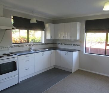 Riccarton – 3 bedroom unit. 1 bathroom - Photo 4