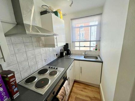 West Street Banbury, OX16 - Photo 4