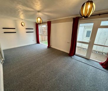 3 bedroom terraced house to rent - Photo 3