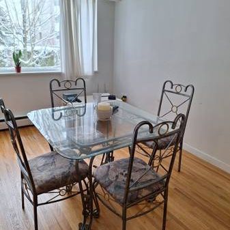 1 Bedroom Available March 1 at Carlton House! - Photo 1