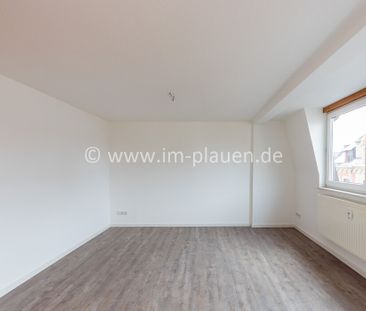 moderne Dachgeschosswohnung mit offener Wohnküche u. Glasfaser-Inte... - Photo 1