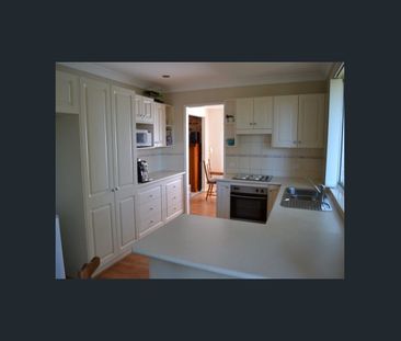 1 Wingfield Street, Windermere Park, NSW 2264 - Photo 2