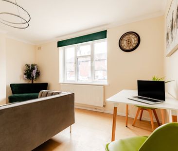 Room in a Shared House, Godbold Road, E15 - Photo 3