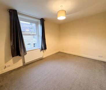3 bedroom terraced house to rent - Photo 6