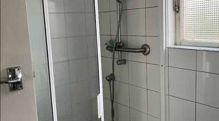 Sunny Hillcrest Home - Photo 5