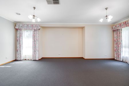 Home For Rent - Photo 5