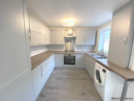 2 bedroom property to rent in Borehamwood - Photo 4