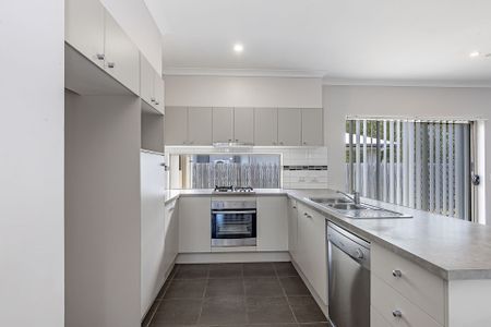 50 Warrill Place, Kelso - Photo 2