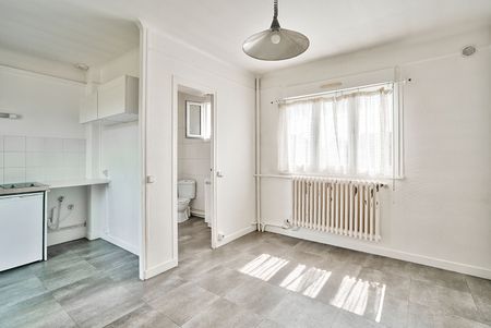 STUDIO – 18 M2 – CLAMART QUARTIER MAIRIE - Photo 3