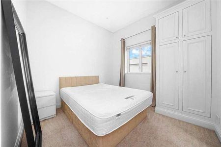 Old Brompton Road, Kensington & Chelsea, London, SW5 - Photo 4