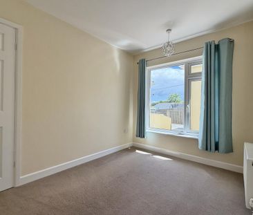 4 bedroom detached bungalow to rent - Photo 2