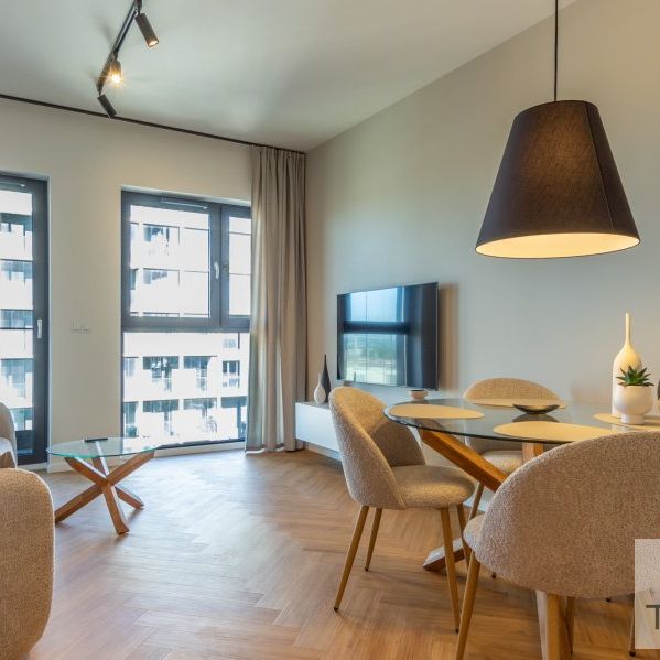 C.O. podłogowe, 2 balkony, garaż | 1sza Dzielnica - Фото 1