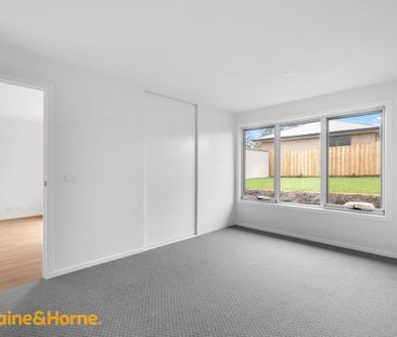 Spacious Family Home! - Photo 4