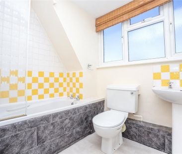 2 bedroom semi-detached house to rent - Photo 6