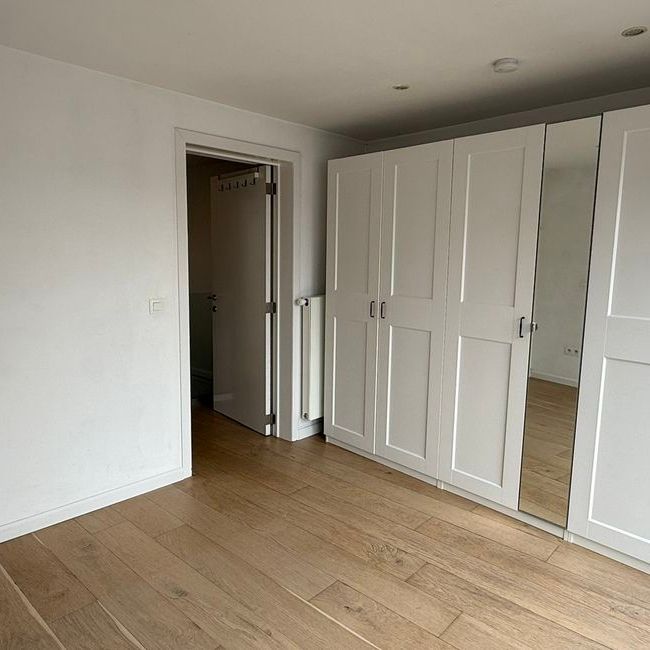 Appartement te huur in Kortrijk voor € 850 met 1 slaapkamer - Photo 1