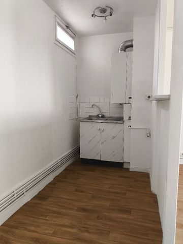 Location Appartement 1 pièce 26m² - Photo 4