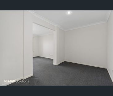 12 Grassdale Crescent, Morayfield, Qld 4506 - Photo 4