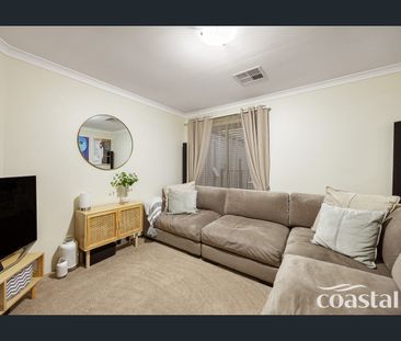 Beautifully Presented Coastal Home with Pool - Photo 5