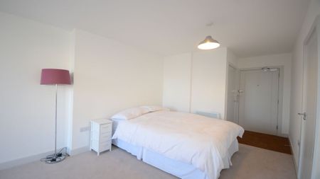 studio to rent - Photo 4