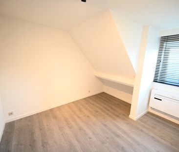 INSTAPKLAAR & VERNIEUWD appartement in het centrum - Foto 4