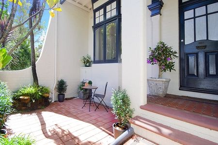 8/13 Edward Street, North Sydney NSW 2060 - Apartment For Rent | Domain - Photo 5
