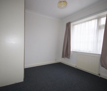 5 bedroom semi-detached house to rent - Photo 6