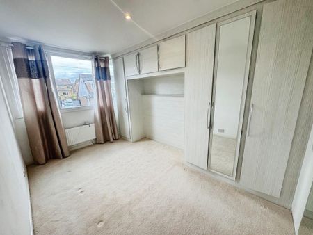 3 bedroom semi-detached house to rent - Photo 3