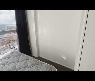 Furnished two-bedroom one bathroom apartment - Photo 1