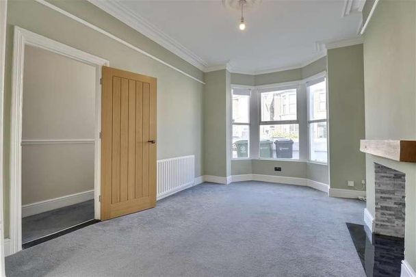 Inglis Road, Southsea, PO5 - Photo 1