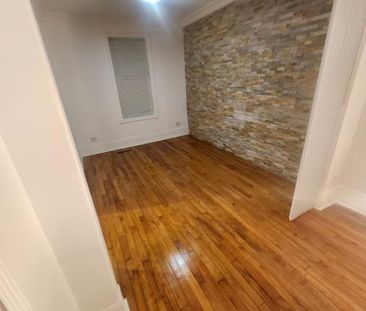 Appartement_Rez-de-chaussée avec cour_Verdun_Dispo maintenant! - Photo 1