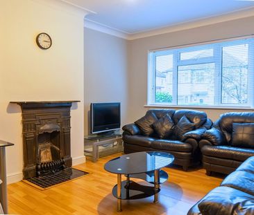 Otterburn Gardens, Isleworth, TW7 5JQ - Photo 4