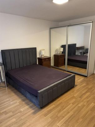 3 bedroom private hall to rent - Photo 1