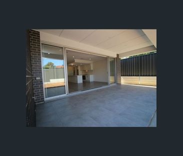 Perfectly position courtyard home in Prospect! - Photo 5