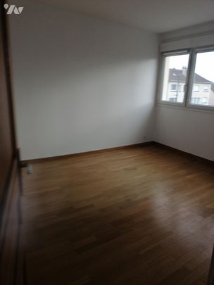 LE MANS SUD T3 2 CHAMBRES CUSINE EQUIPEE SALLE DE DOUCHE CHAUFFAGE ET EAU CHAUDE COLLECTIF BOX CAVE - Photo 1