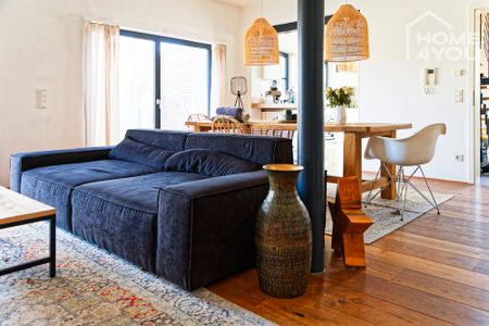 Kurzzeit-Miete: LOFT im luxuriös sanierten Gutshof, 140 qm, 2 SZ, 2 Bäder, WC, EBK, Terrasse, 2 x TG - Photo 2