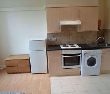 Studio to rent - Photo 5