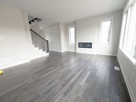 For Lease - 788 Eminence Street, Barrhaven, Ontario - Photo 5