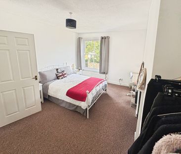 3 bedroom link detached to rent The Broadway, St Ives - Photo 6