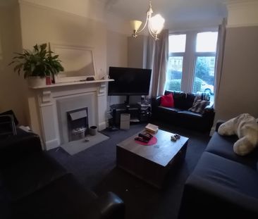 6 Bed - 72 Chapel Lane, Headingley, Leeds - LS6 3BW - Student - Photo 3