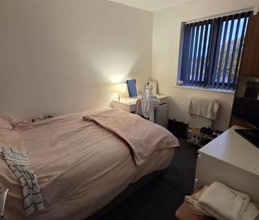 4 bedroom house to rent - Photo 1