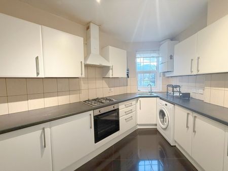 Room in a Shared House, Station Parade, W3 - Photo 3