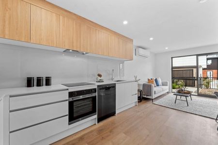 Modern and Convenient living in Glen Eden / ... - Photo 2