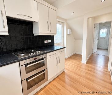 3 bedroom semi-detached house to rent - Photo 4