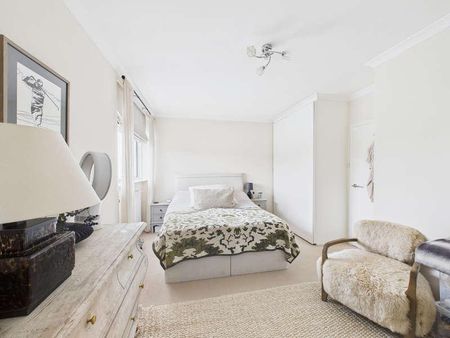 Dunstable House, Marlow, Buckinghamshire, SL7 - Photo 4