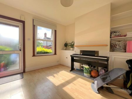2 bedroom terraced house to rent - Photo 4