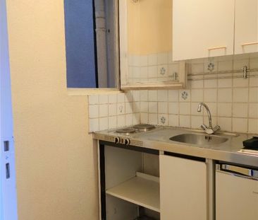 Location Appartement 2 pièces 41m² AVIGNON 84000 - Photo 5