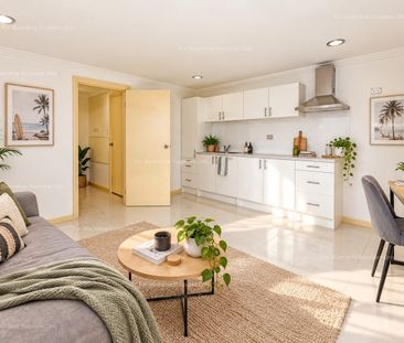🏡 Spacious Family Home + Separate Self-Contained Sleep-Out - Photo 2