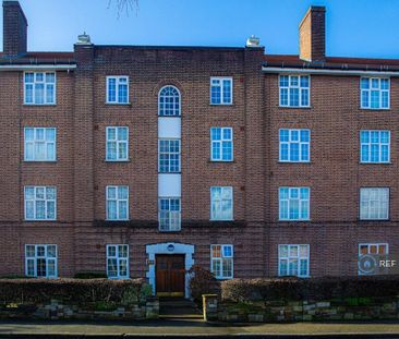 1 bedroom in a flat share to rent - Photo 5