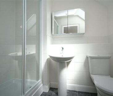 3 bedroom terraced house to rent - Photo 5